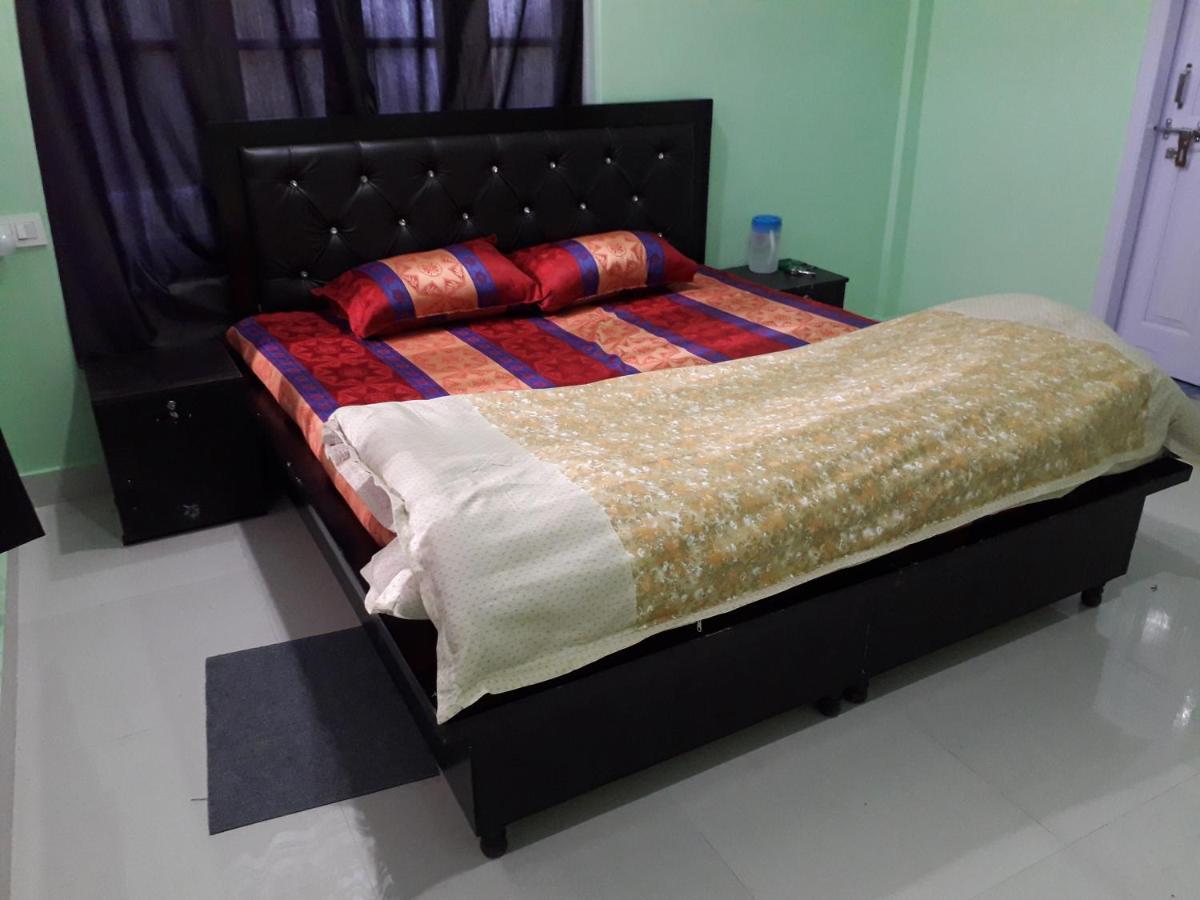 Mohinder & Mohindra Home Stay Bir  Bagian luar foto