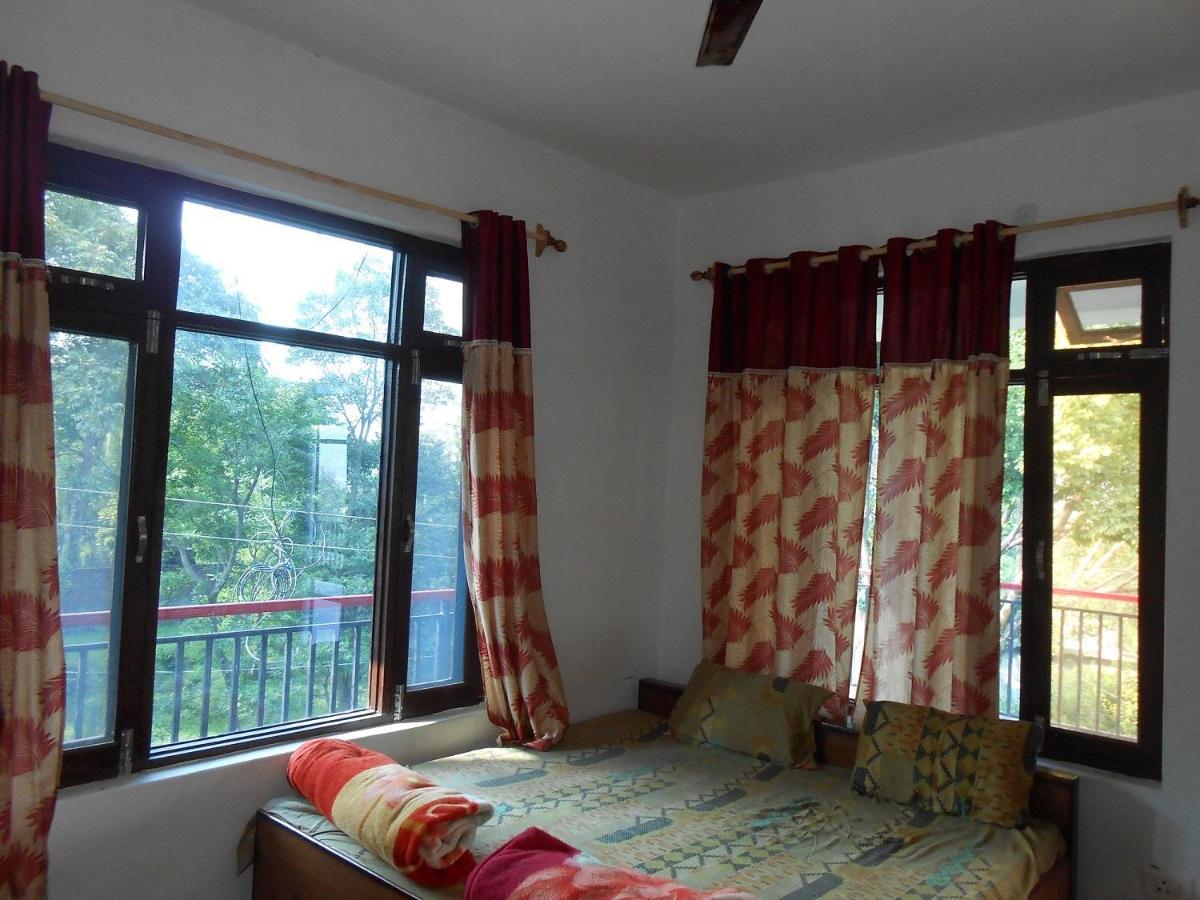 Mohinder & Mohindra Home Stay Bir  Bagian luar foto