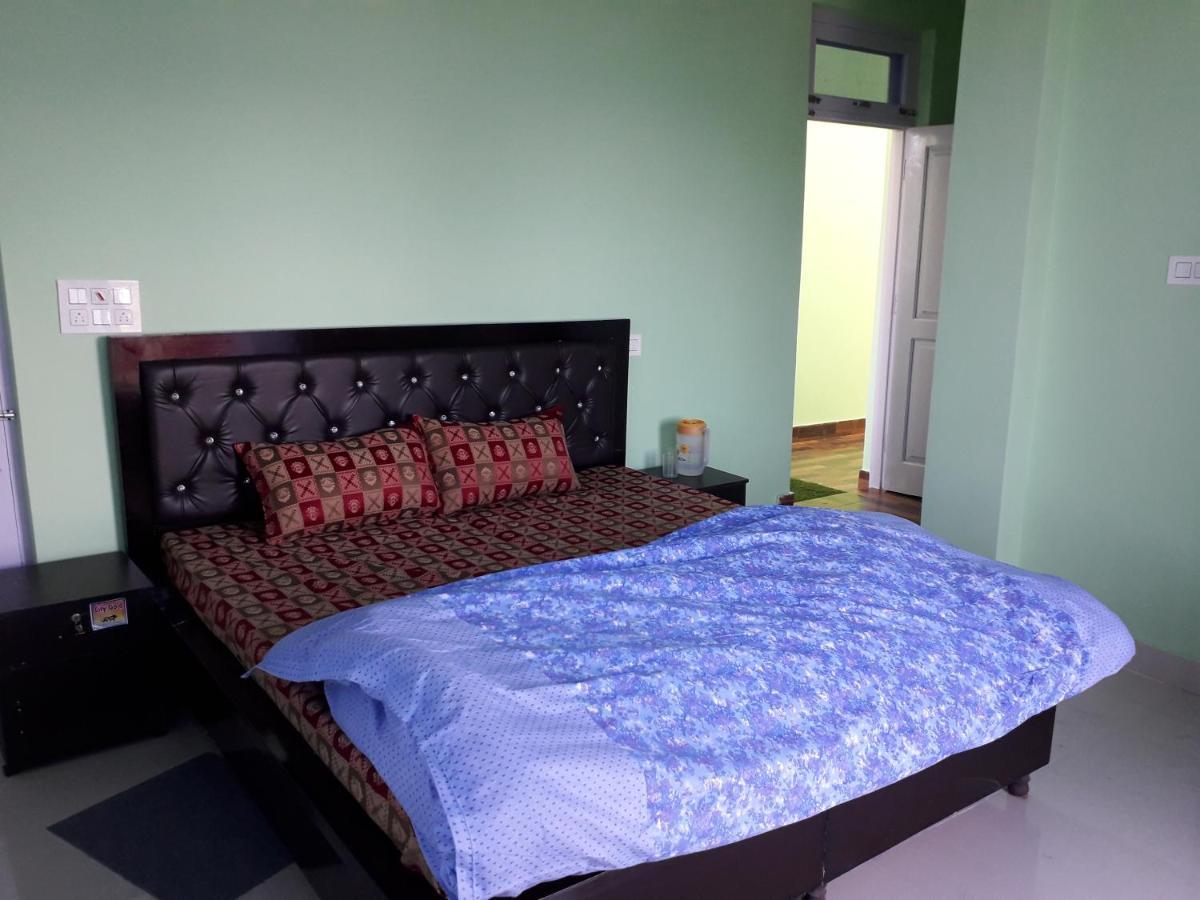 Mohinder & Mohindra Home Stay Bir  Bagian luar foto